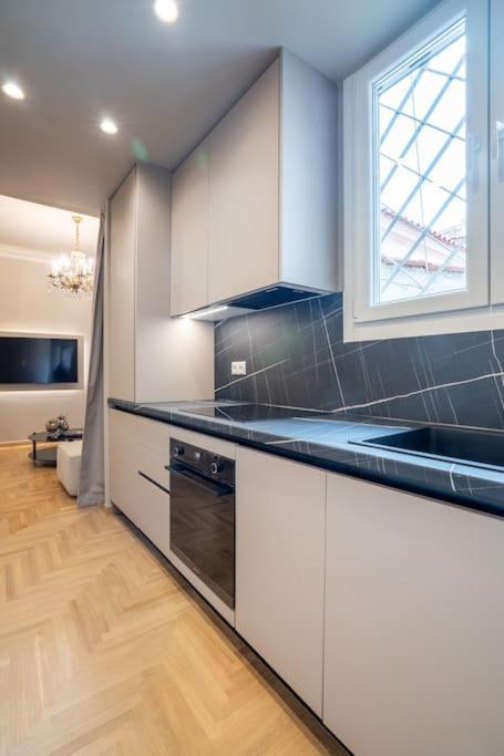 Appartement Urban Elegance In Kolonaki à Athènes Extérieur photo