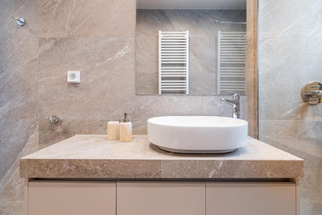 Appartement Urban Elegance In Kolonaki à Athènes Extérieur photo